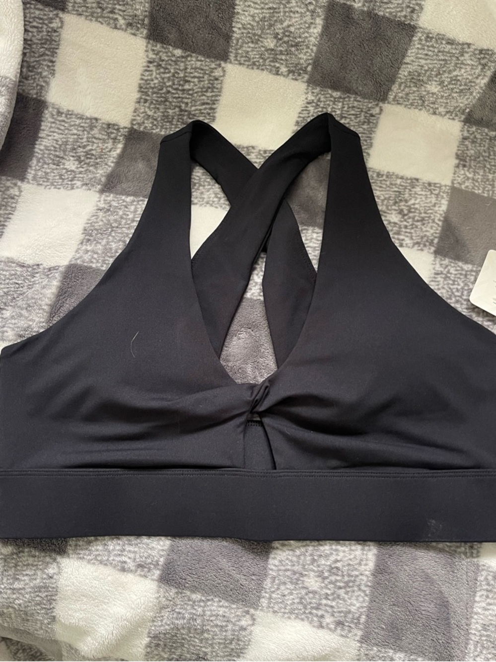 Fabletics New Black Oasis Twist-Front Cross-Back Sports Bra
